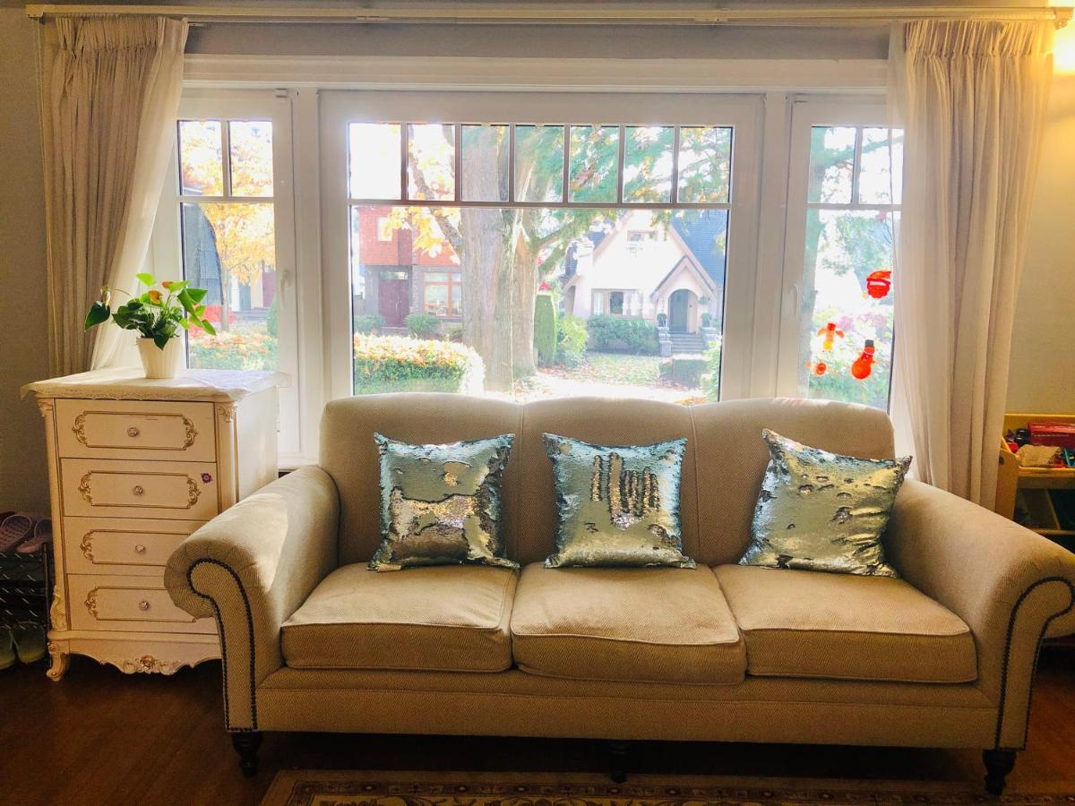 Bed and Breakfast The Sunshine House-Free Parking Vancouver Esterno foto
